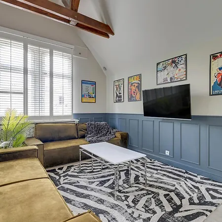 Apartment Lion - Scandi Bestseller With 3 Bedrooms *