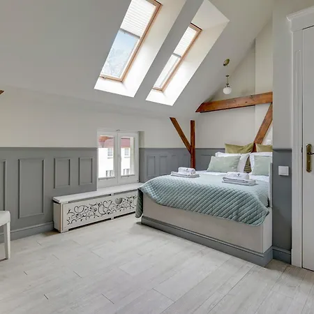 Lion - Scandi Bestseller With 3 Bedrooms Apartment *
