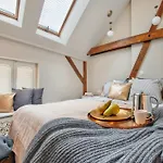 Scandi Bestseller By Lion شقة *